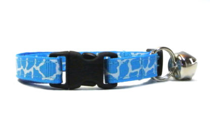 Blue Giraffe Print Breakaway Cat Collar