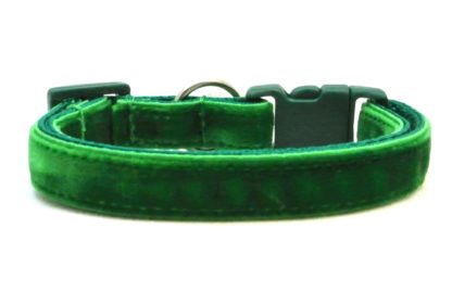 The Posh Velvet Breakaway Cat Collar