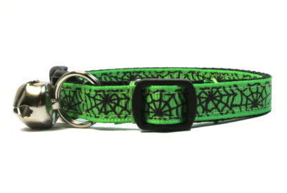 Green Spiderwebs Breakaway Cat Collar